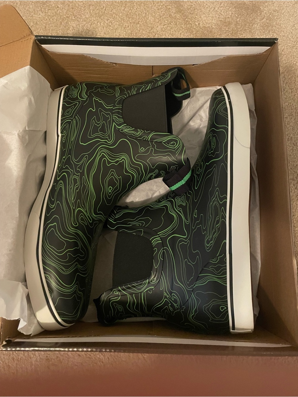 Brand new in box Googan Squad deck boots size 12